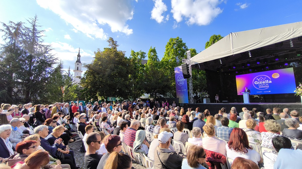 gizella-napok-ovadi-peter-koszonto-250510.jpg